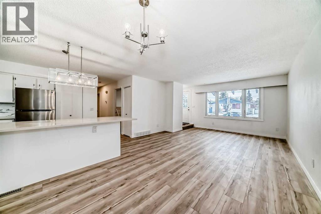 23 Marbank Way NE, Calgary, Alberta  T2A 4A2 - Photo 17 - A2291649