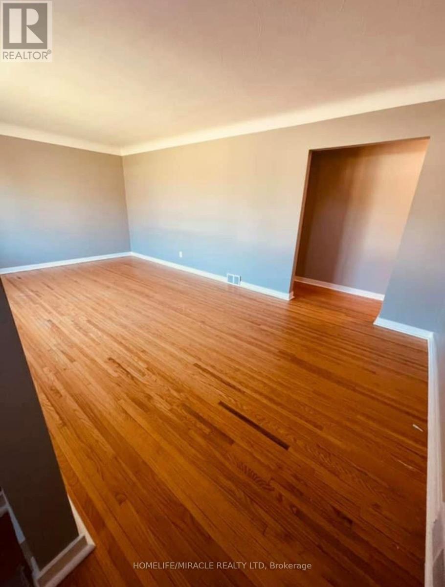 6746 Betty Avenue, Niagara Falls, Ontario  L2G 5W3 - Photo 5 - X13022700