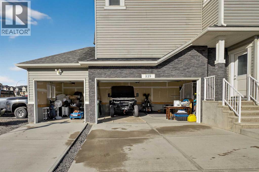 229 Nolanhurst Way NW, Calgary, Alberta  T3R 1S7 - Photo 6 - A2295928