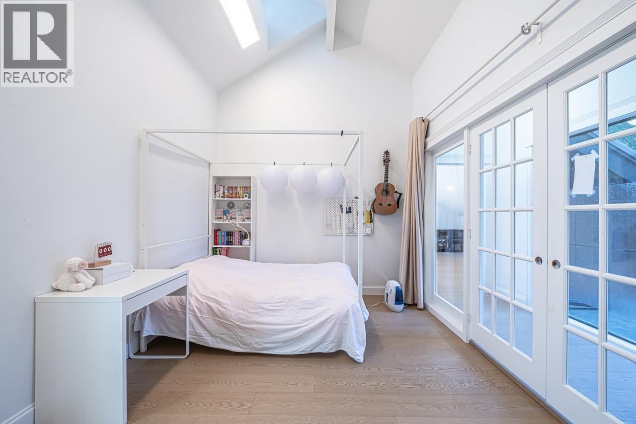 5260 Kew Road, West Vancouver, British Columbia  V7W 2W2 - Photo 29 - R3113511