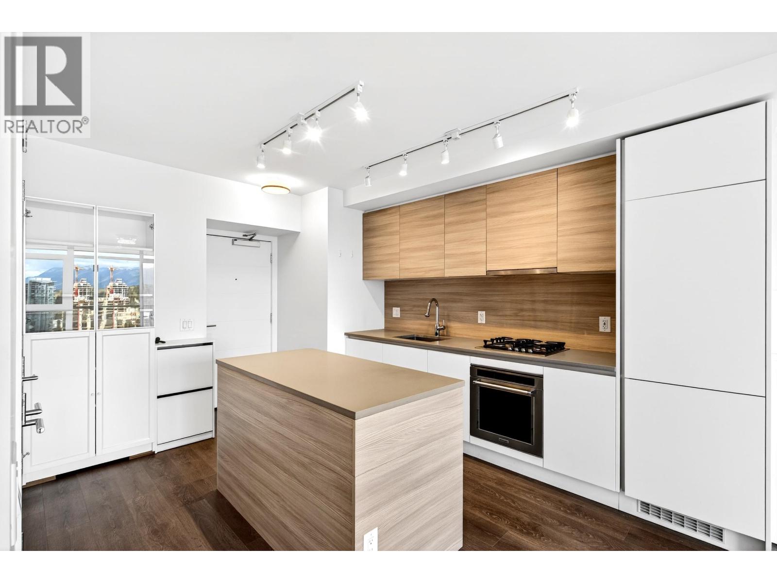 2206 525 Foster Avenue, Coquitlam, British Columbia  V3J 0H6 - Photo 7 - R3113455