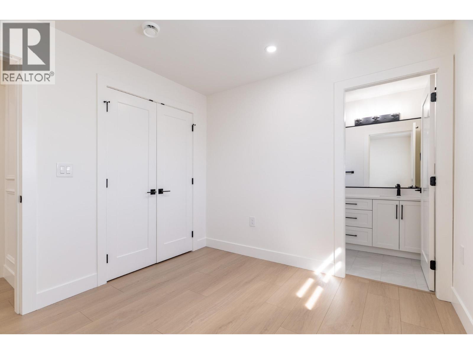 215 Mabel Street, New Westminster, British Columbia  V3M 0L1 - Photo 30 - R3113332