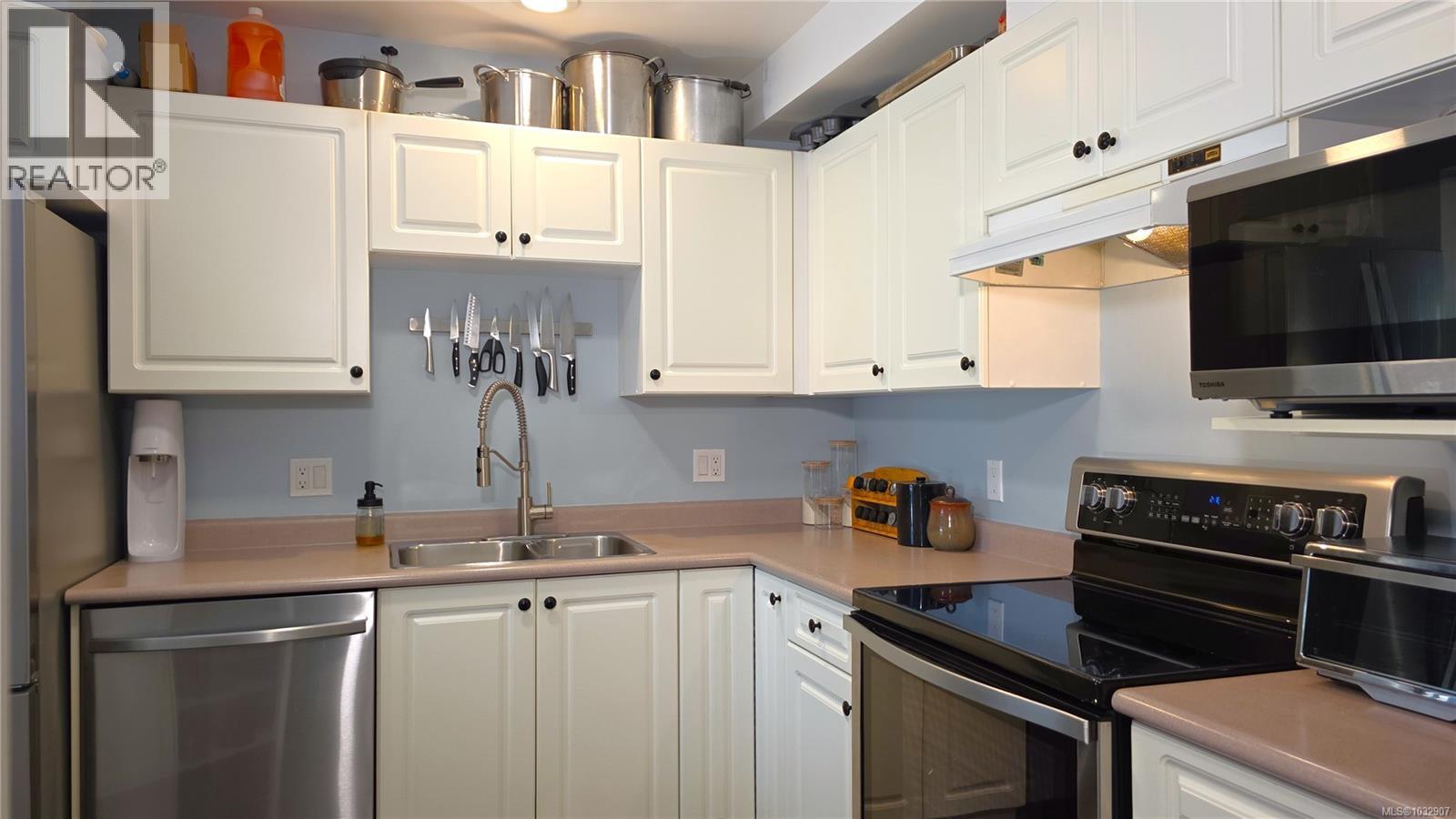 101 3400 Quadra St, Saanich, British Columbia  V8X 1G6 - Photo 22 - 1032907