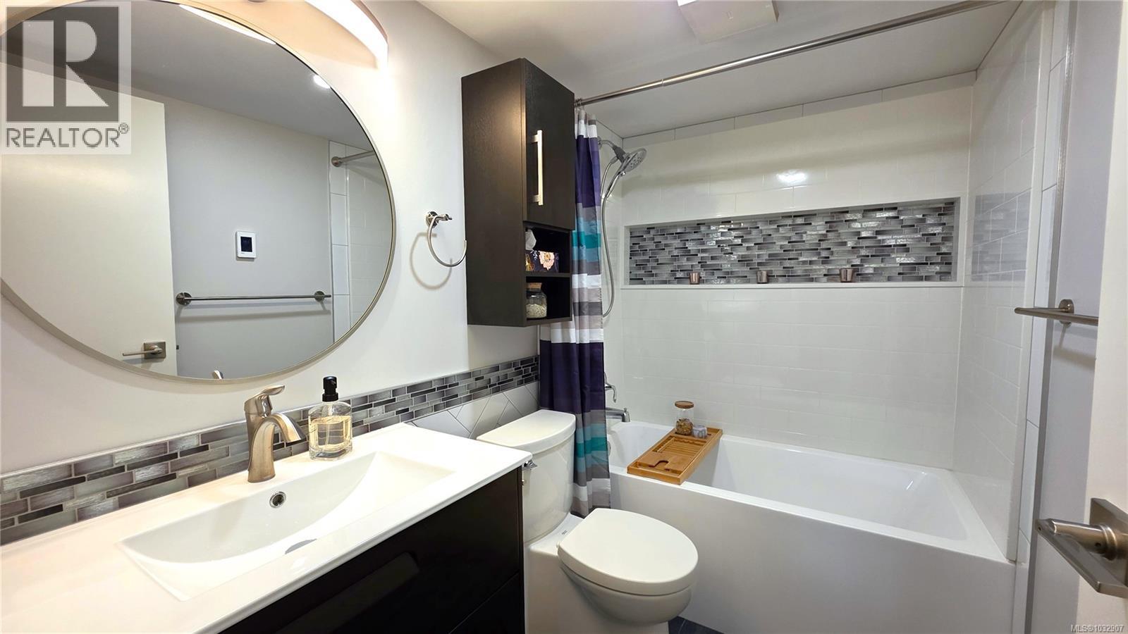 101 3400 Quadra St, Saanich, British Columbia  V8X 1G6 - Photo 38 - 1032907