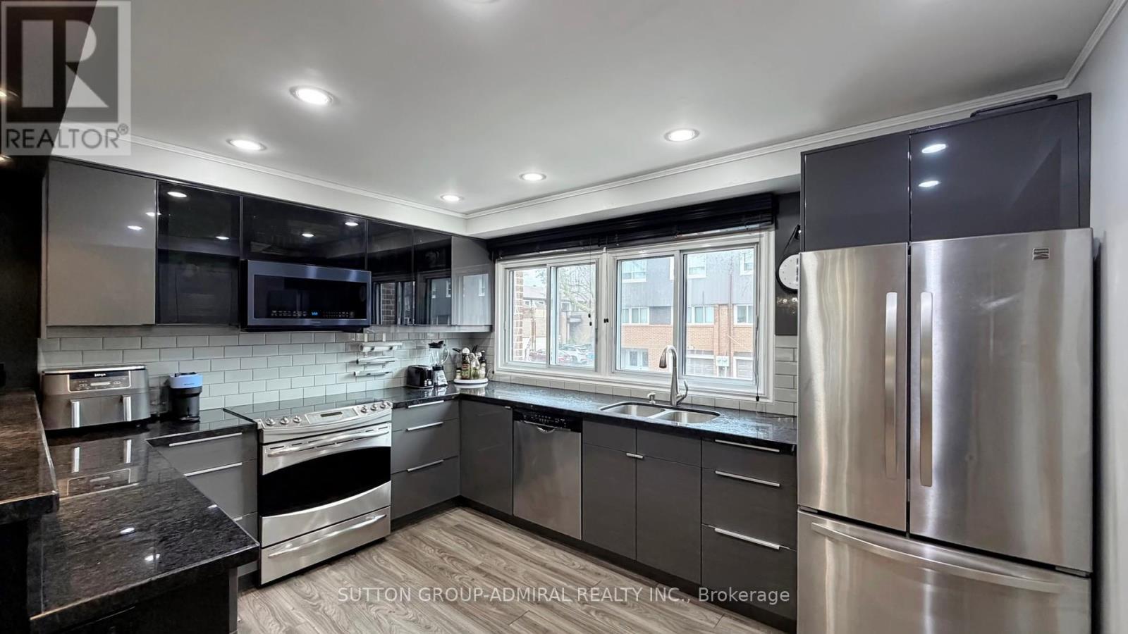 4 Dove Hawk Way, Toronto (Westminster-Branson), Ontario  M2R 3M2 - Photo 15 - C13020470