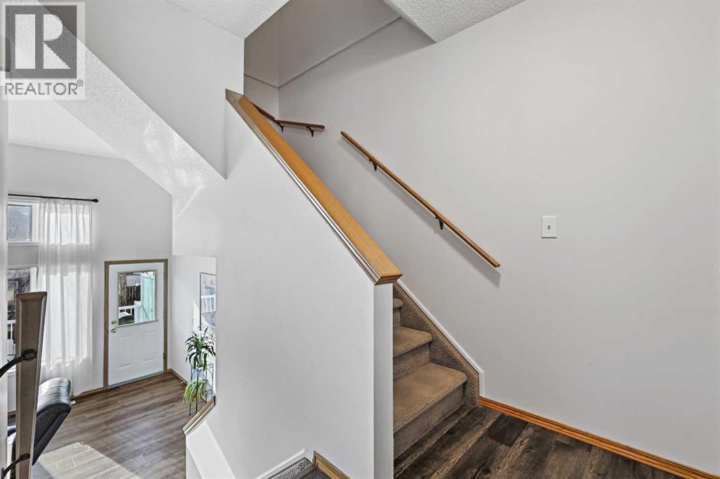 258 Rocky Ridge Court NW, Calgary, Alberta  T3G 4S8 - Photo 14 - A2269726