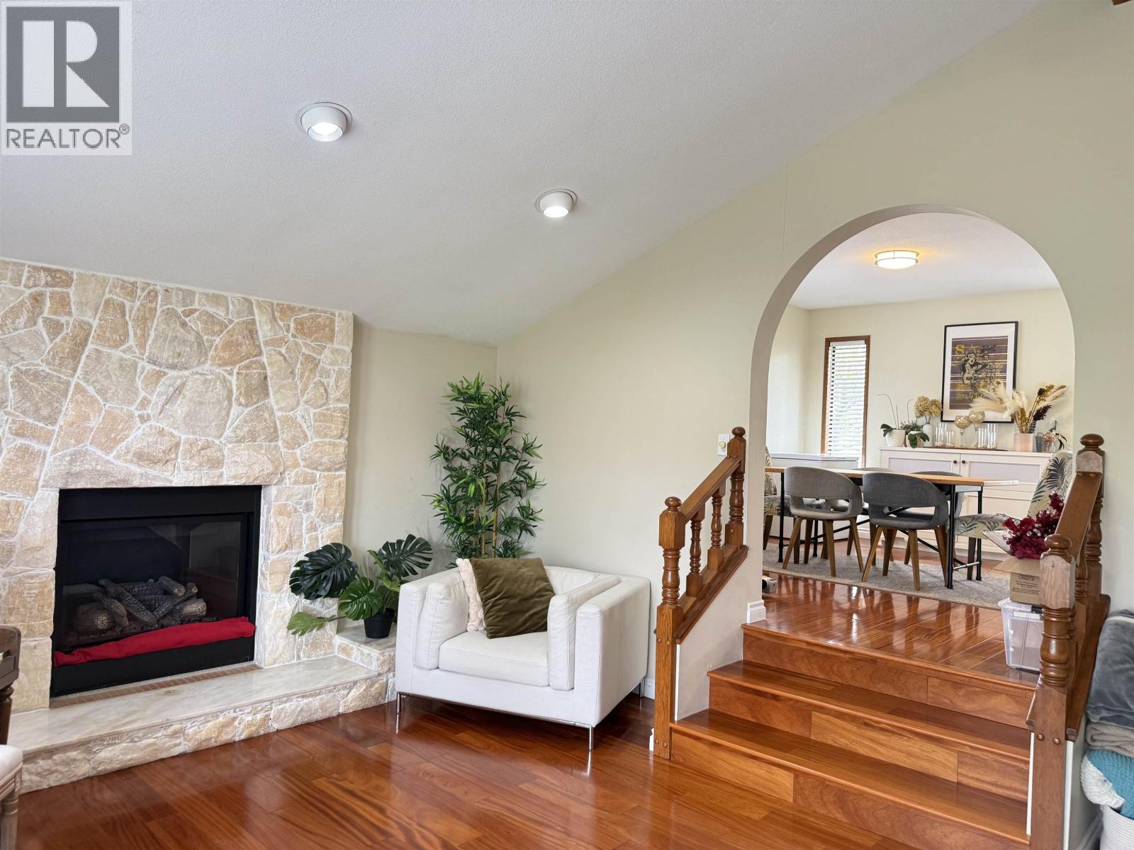 4078 Farrington Street, Burnaby, British Columbia  V5H 1C7 - Photo 8 - R3111202