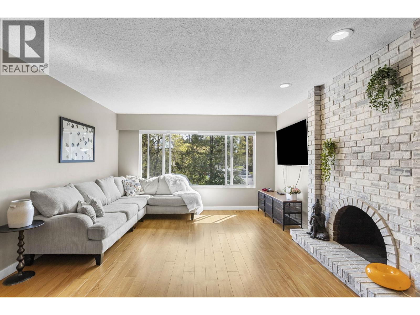 12411 Blanshard Street, Maple Ridge, British Columbia  V4R 2N4 - Photo 5 - R3113726