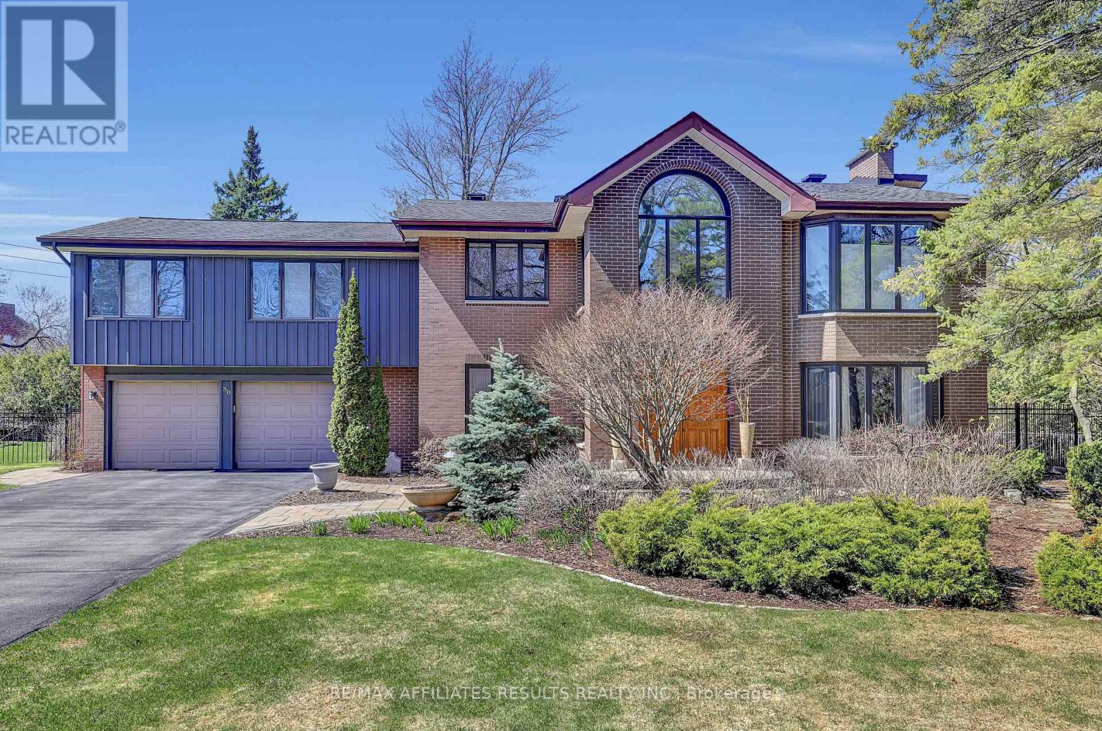 30 Pentland Crescent, Ottawa, Ontario  K2K 1V5 - Photo 2 - X13022798