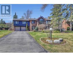 30 PENTLAND CRESCENT, Ottawa, Ontario