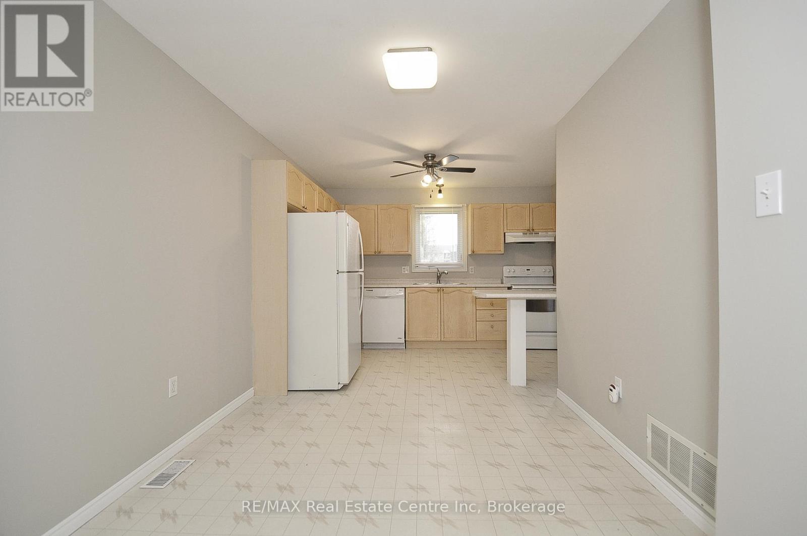 41 - 151 Martinet Avenue, London East, Ontario  N5V 4T4 - Photo 6 - X12777142