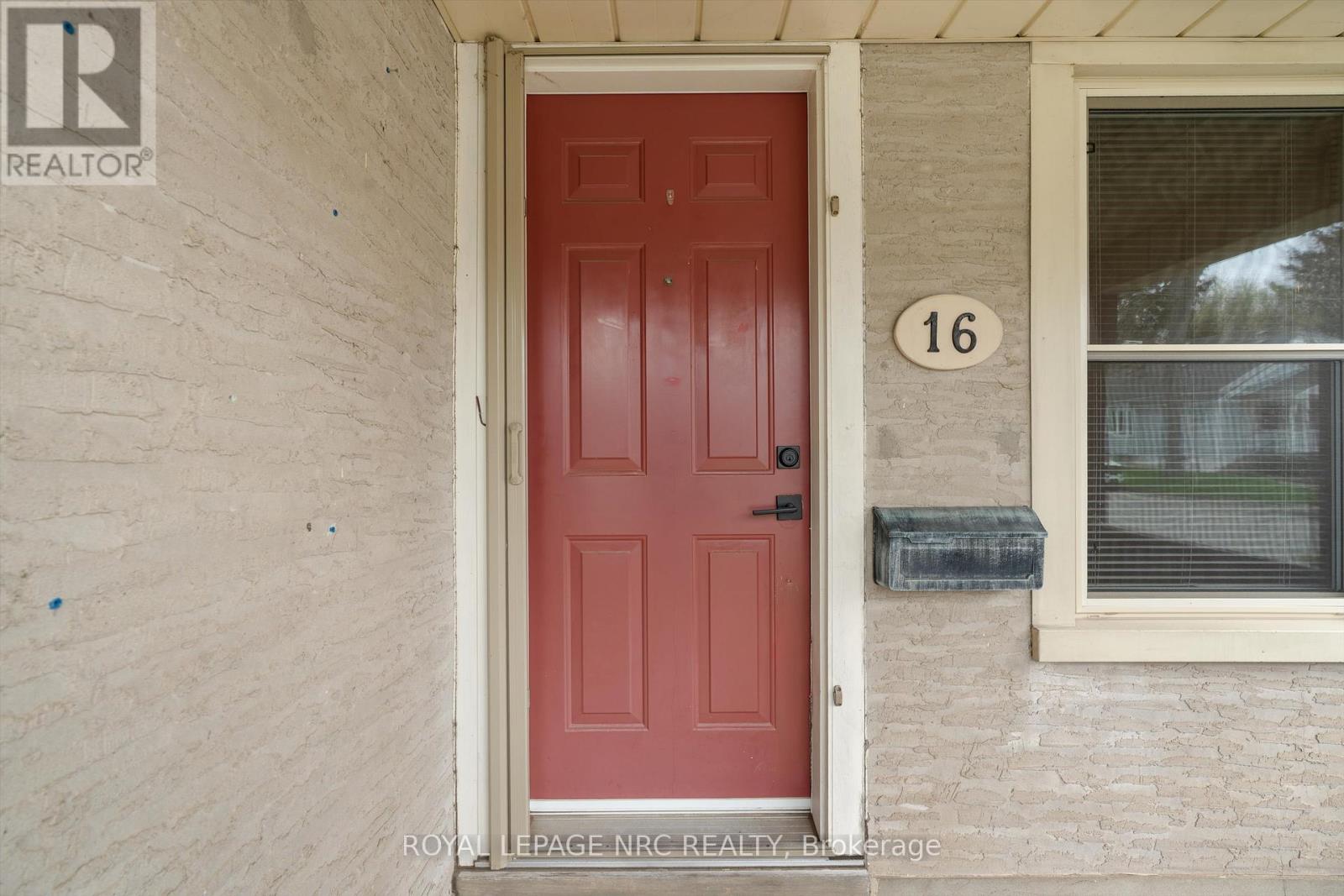 16 Mcghie Street, St. Catharines, Ontario  L2R 5H6 - Photo 36 - X13022784