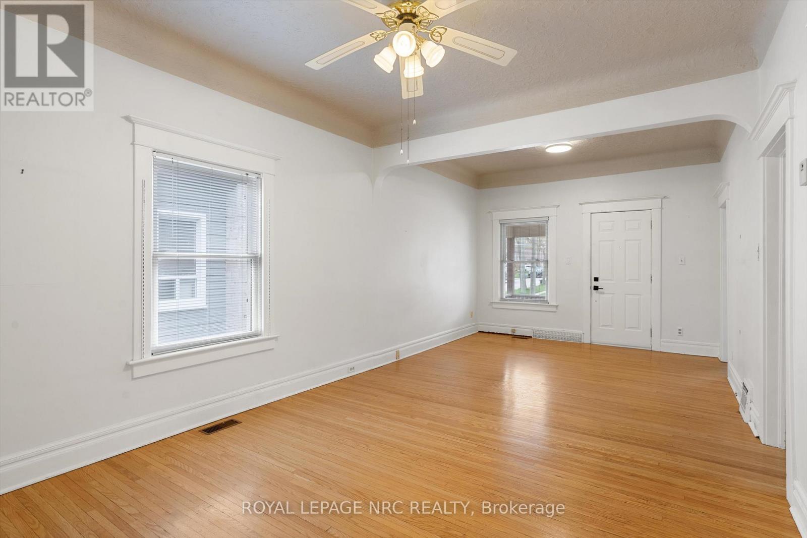 16 Mcghie Street, St. Catharines, Ontario  L2R 5H6 - Photo 7 - X13022784