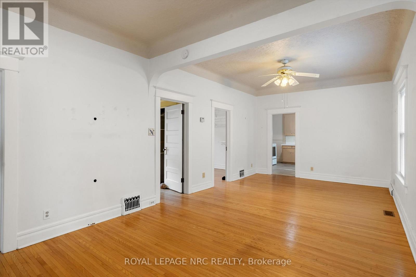 16 Mcghie Street, St. Catharines, Ontario  L2R 5H6 - Photo 8 - X13022784