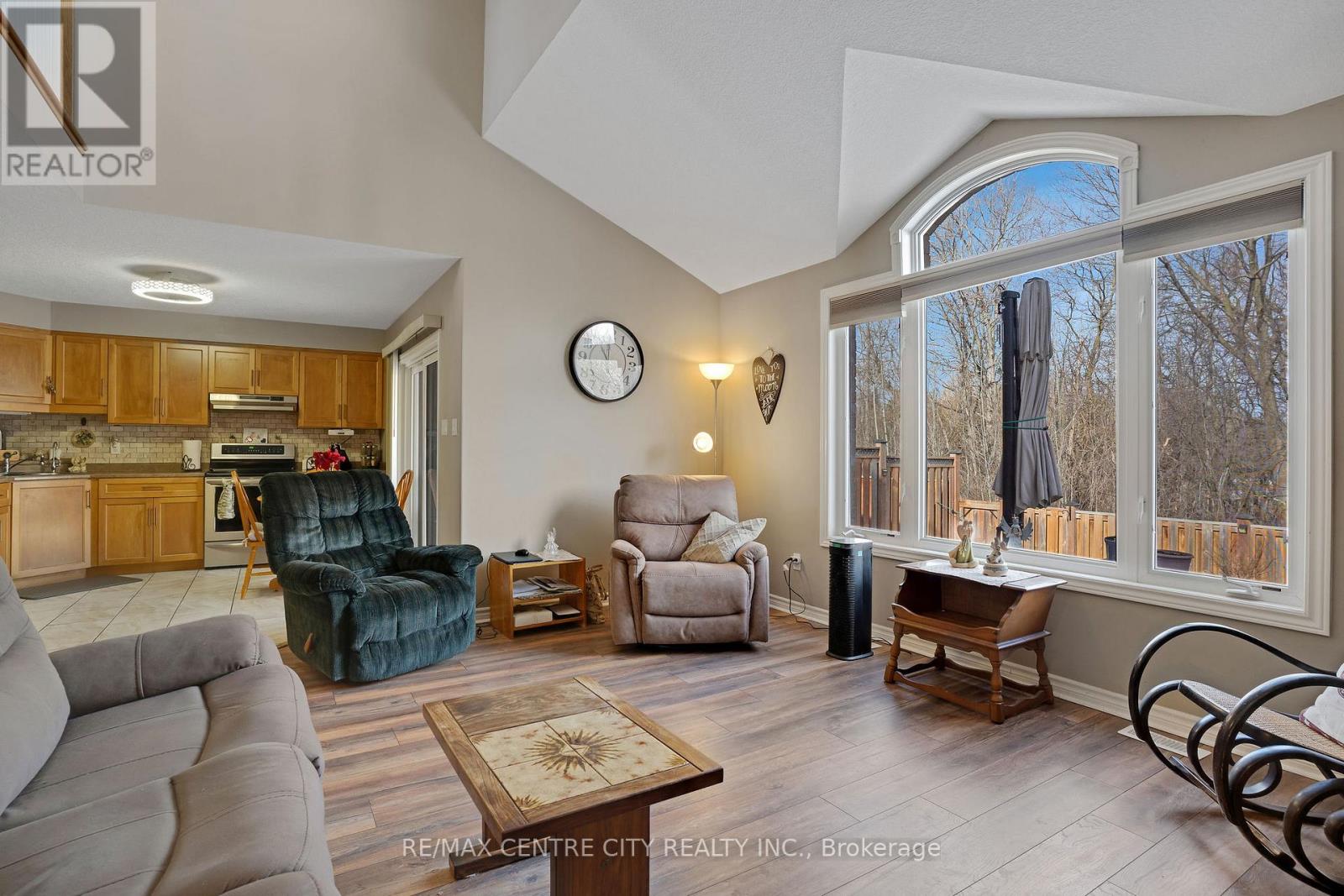 4 - 214 Snyder's Road E, Wilmot, Ontario  N3A 0A6 - Photo 7 - X12865988