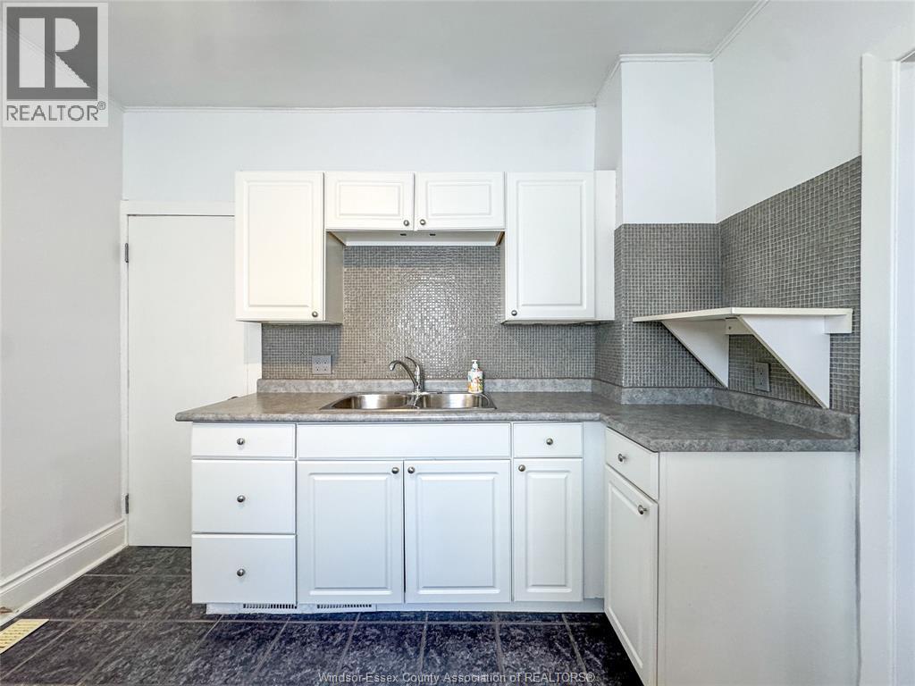 1351 Marentette Unit# Main Flr, Windsor, Ontario  N8X 4C9 - Photo 5 - 26008462