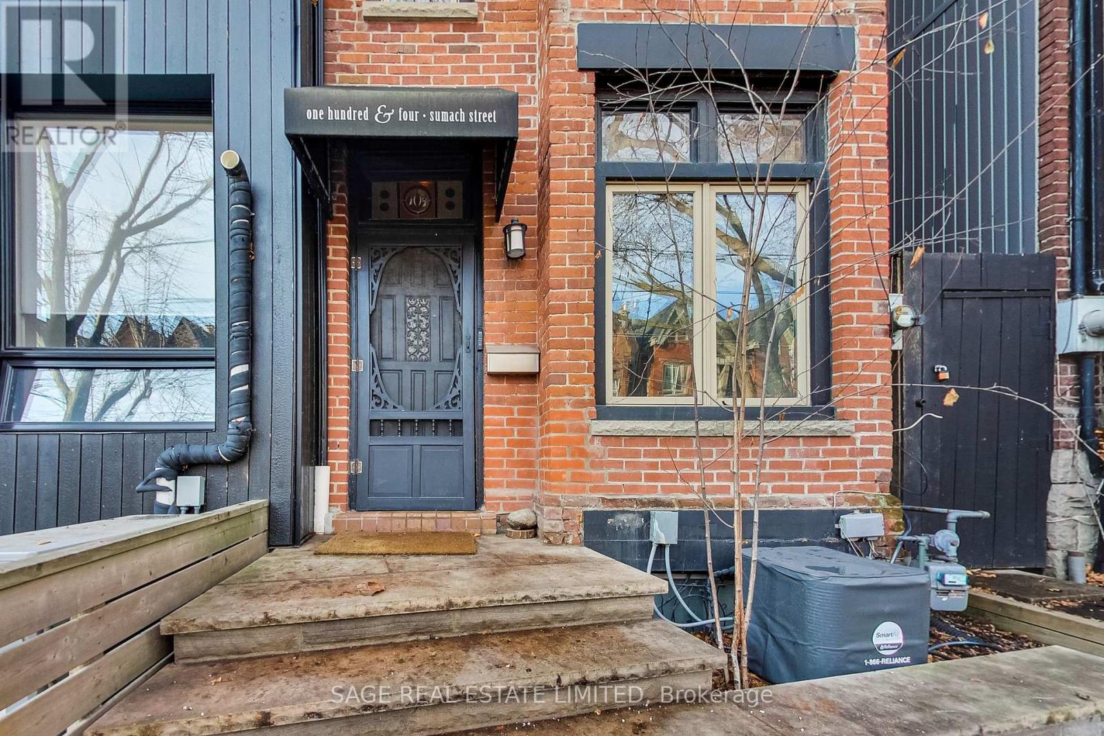 104 Sumach Street, Toronto, Ontario  M5A 3J9 - Photo 3 - C13022780