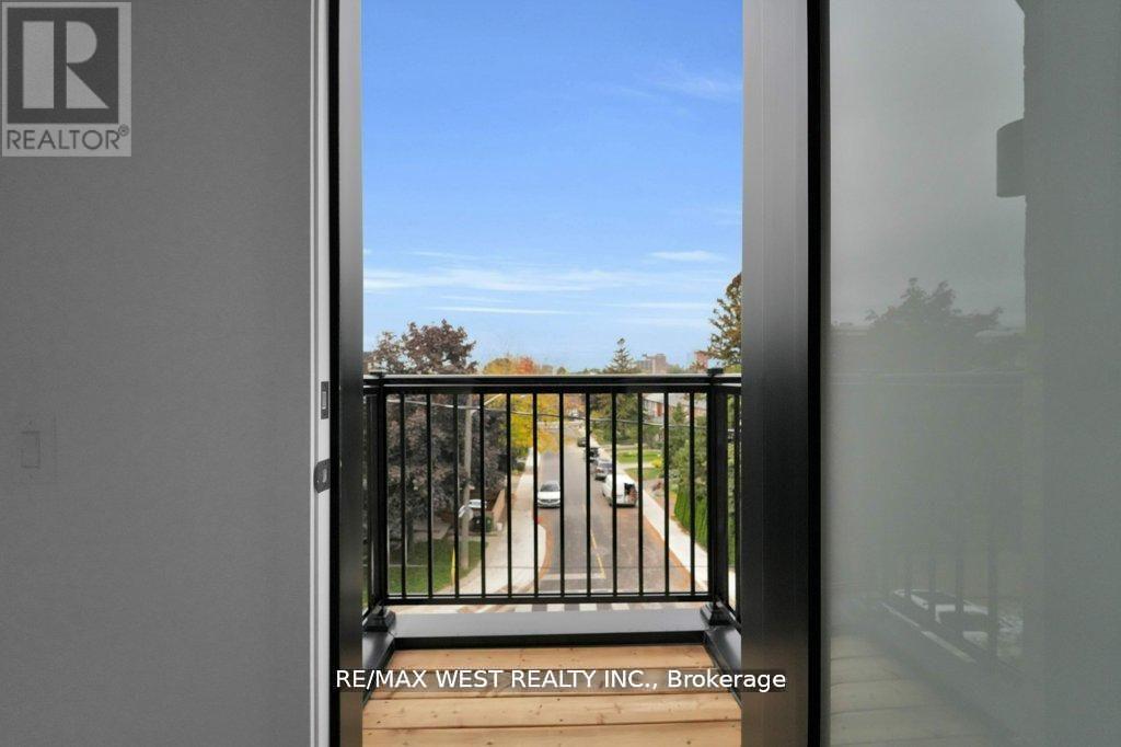 661 Winona Drive, Toronto, Ontario  M6C 3V6 - Photo 14 - C13022812