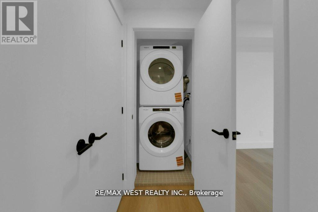 661 Winona Drive, Toronto, Ontario  M6C 3V6 - Photo 36 - C13022812