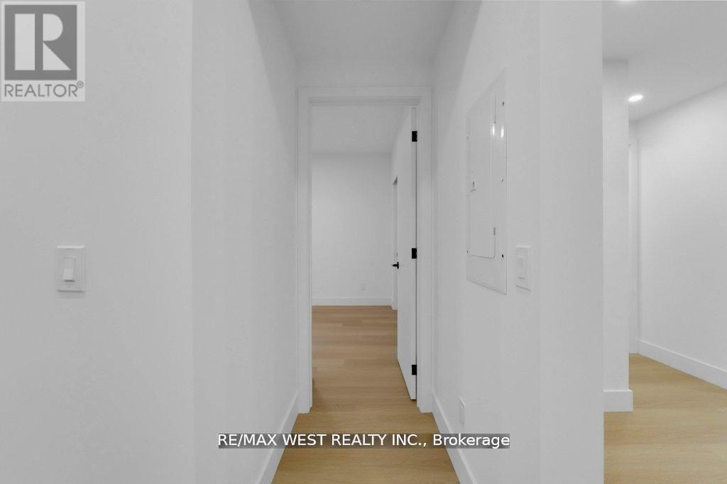 661 Winona Drive, Toronto, Ontario  M6C 3V6 - Photo 43 - C13022812