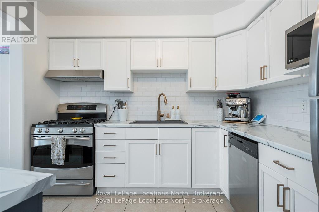 53 Barr Street, Collingwood, Ontario  L9Y 0E7 - Photo 16 - S13022814