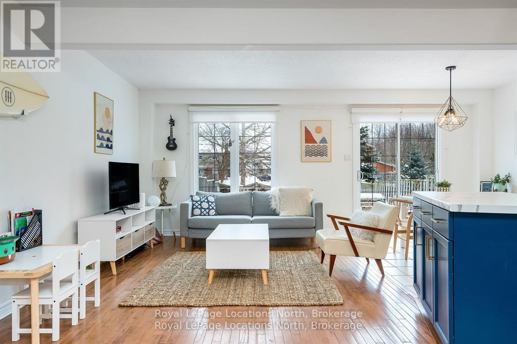 53 Barr Street, Collingwood, Ontario  L9Y 0E7 - Photo 5 - S13022814