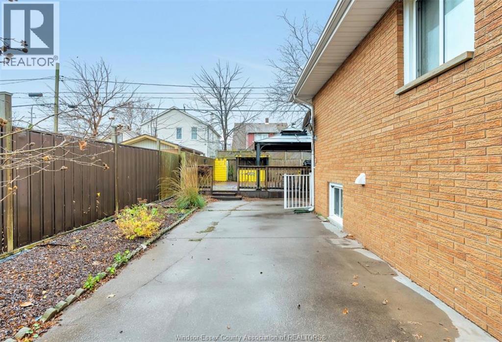 1279 Tourangeau Unit# Lower, Windsor, Ontario  N8Y 4H8 - Photo 11 - 26008627