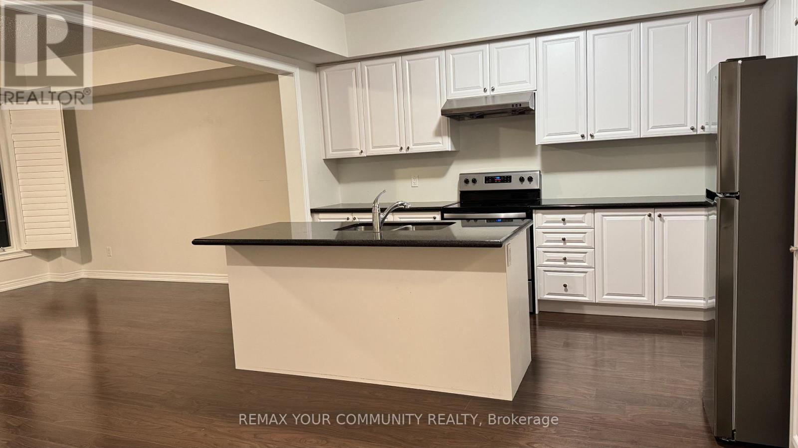 14 Presquile Lane, Markham, Ontario  L6C 1N7 - Photo 3 - N13008074