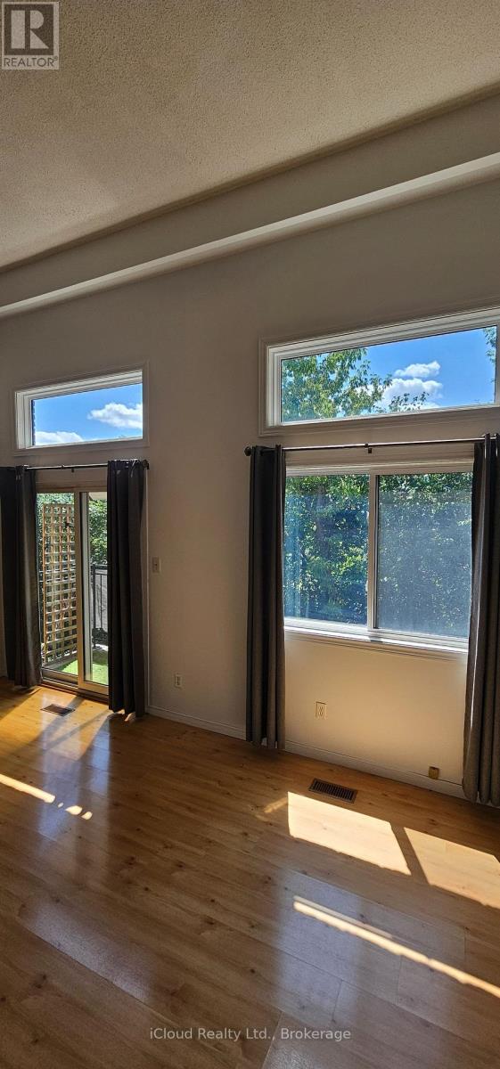 36 - 36 Dawson Crescent, Brampton, Ontario  L6V 3M5 - Photo 3 - W13017484