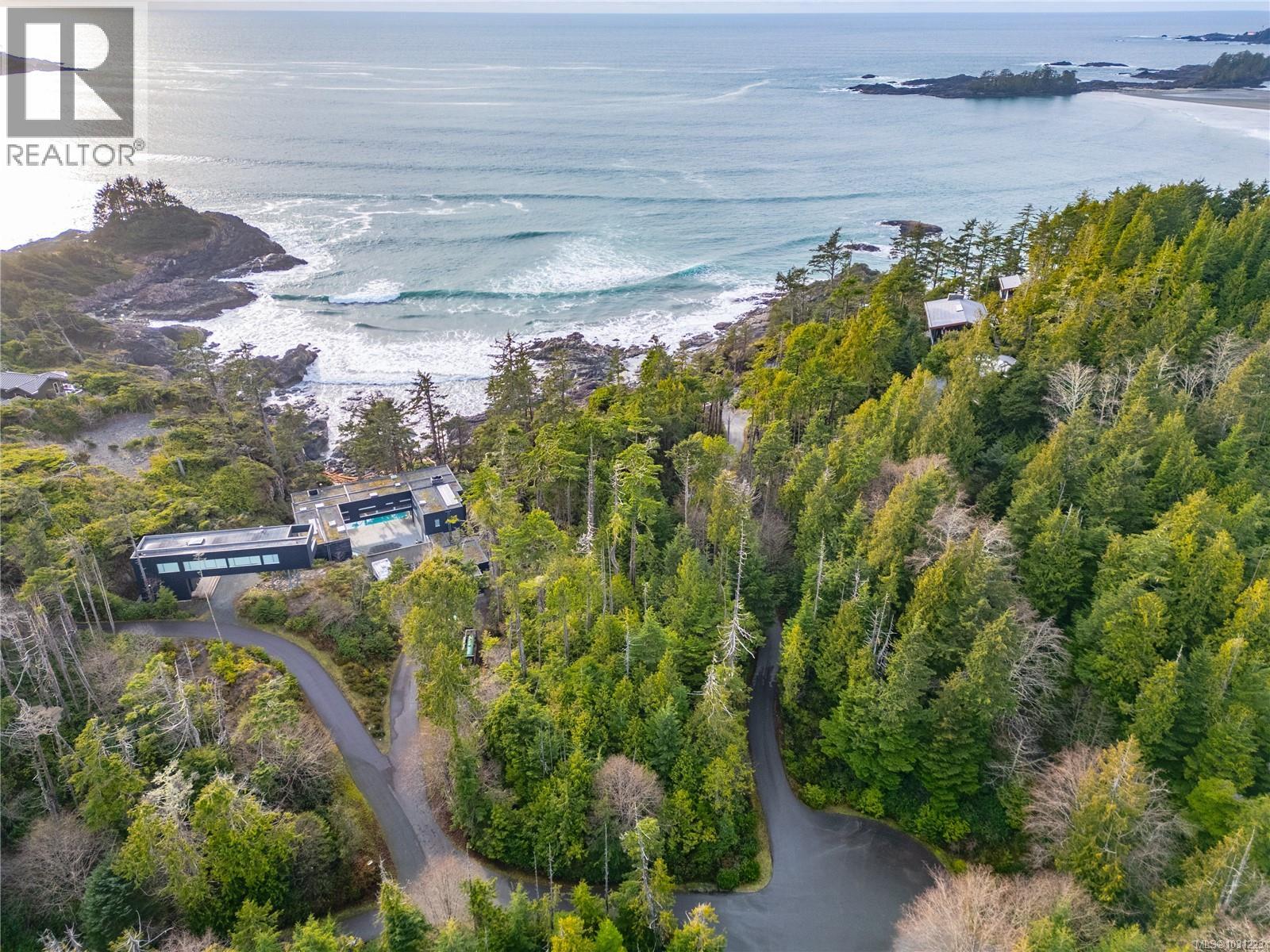 871 Moser Pl, Tofino, British Columbia  V0R 2Z0 - Photo 2 - 1031223