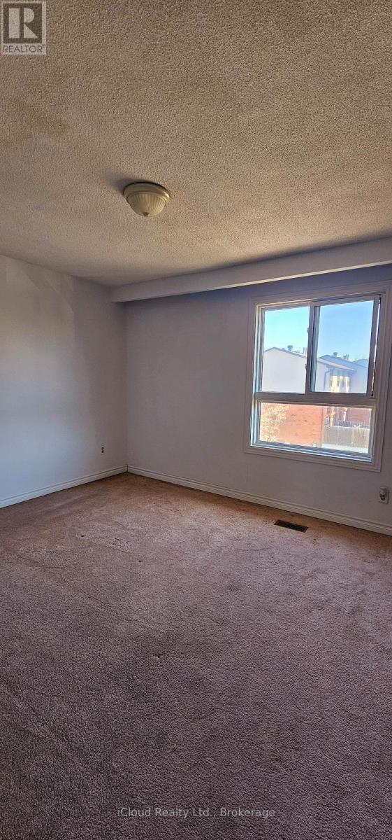 36 - 36 Dawson Crescent, Brampton, Ontario  L6V 3M5 - Photo 9 - W13017484