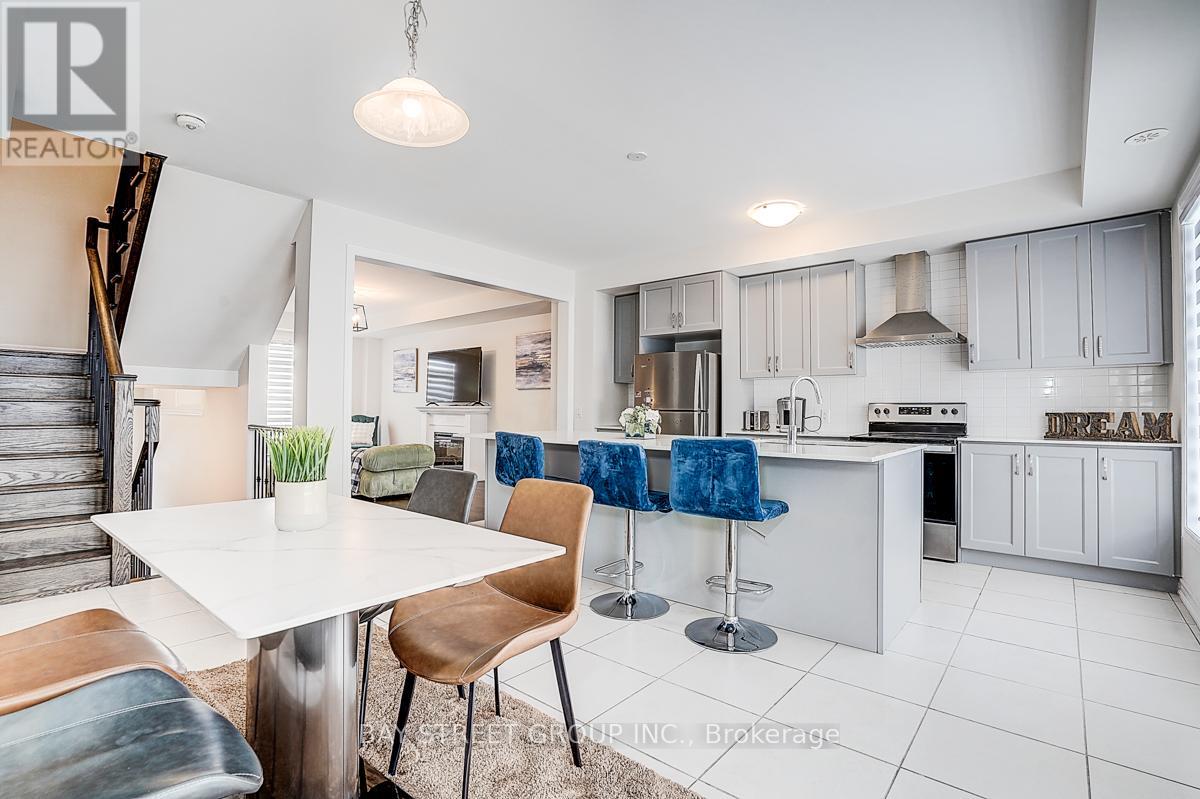 19 Morrison Crescent, Whitby, Ontario  L1P 1V4 - Photo 10 - E13022758