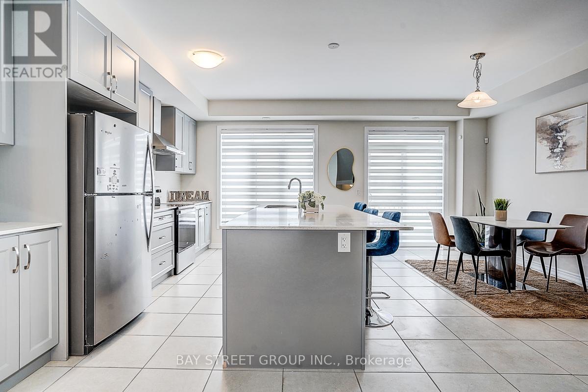 19 Morrison Crescent, Whitby, Ontario  L1P 1V4 - Photo 6 - E13022758