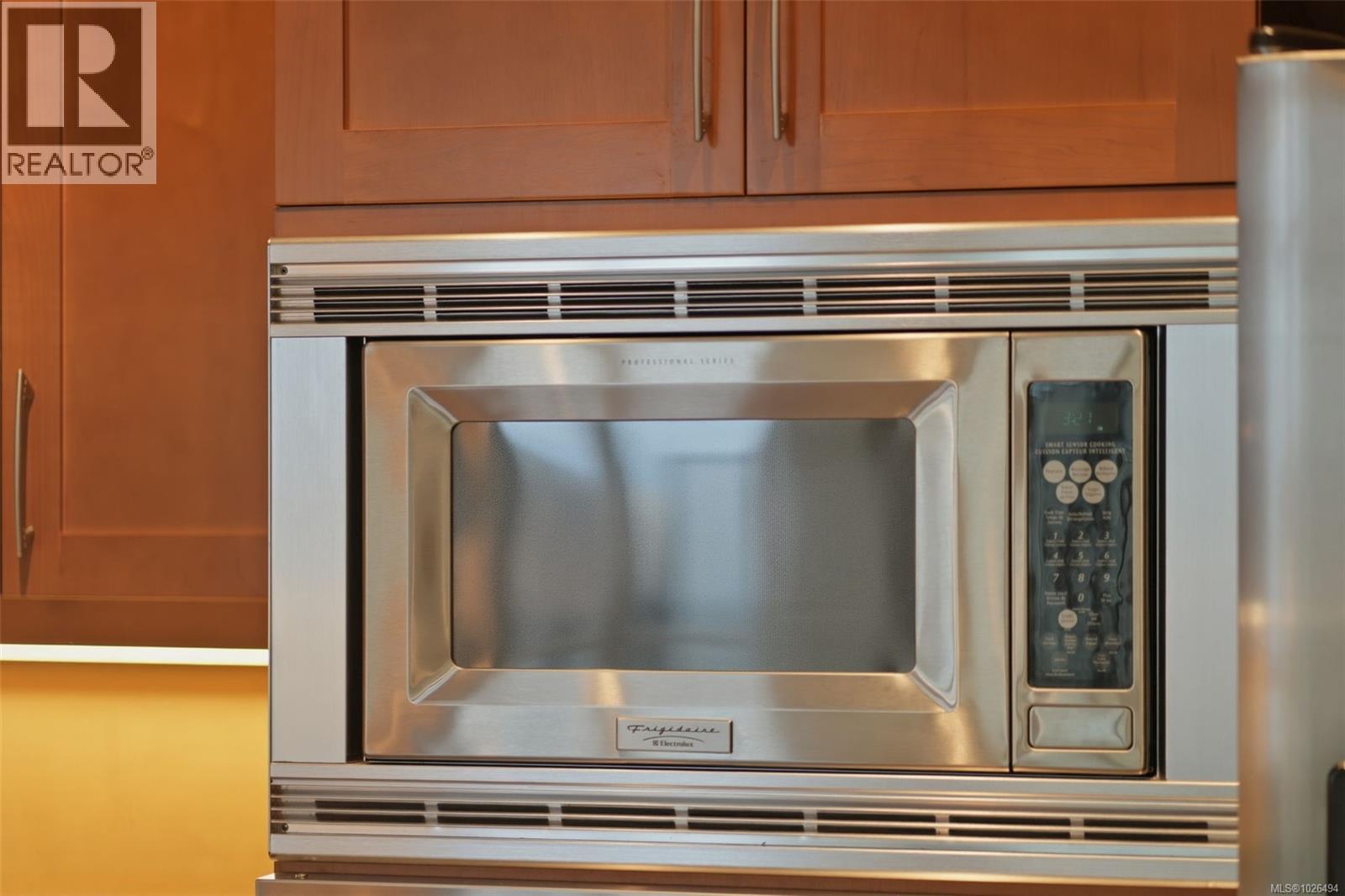 609 827 Fairfield Rd, Victoria, British Columbia  V8V 5B2 - Photo 12 - 1026494