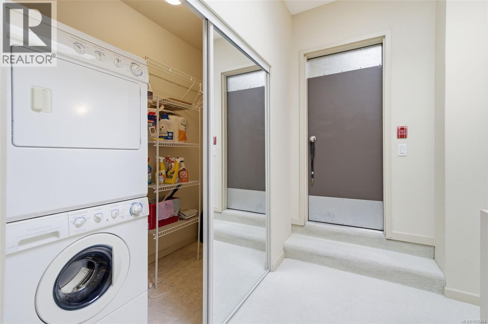 609 827 Fairfield Rd, Victoria, British Columbia  V8V 5B2 - Photo 31 - 1026494