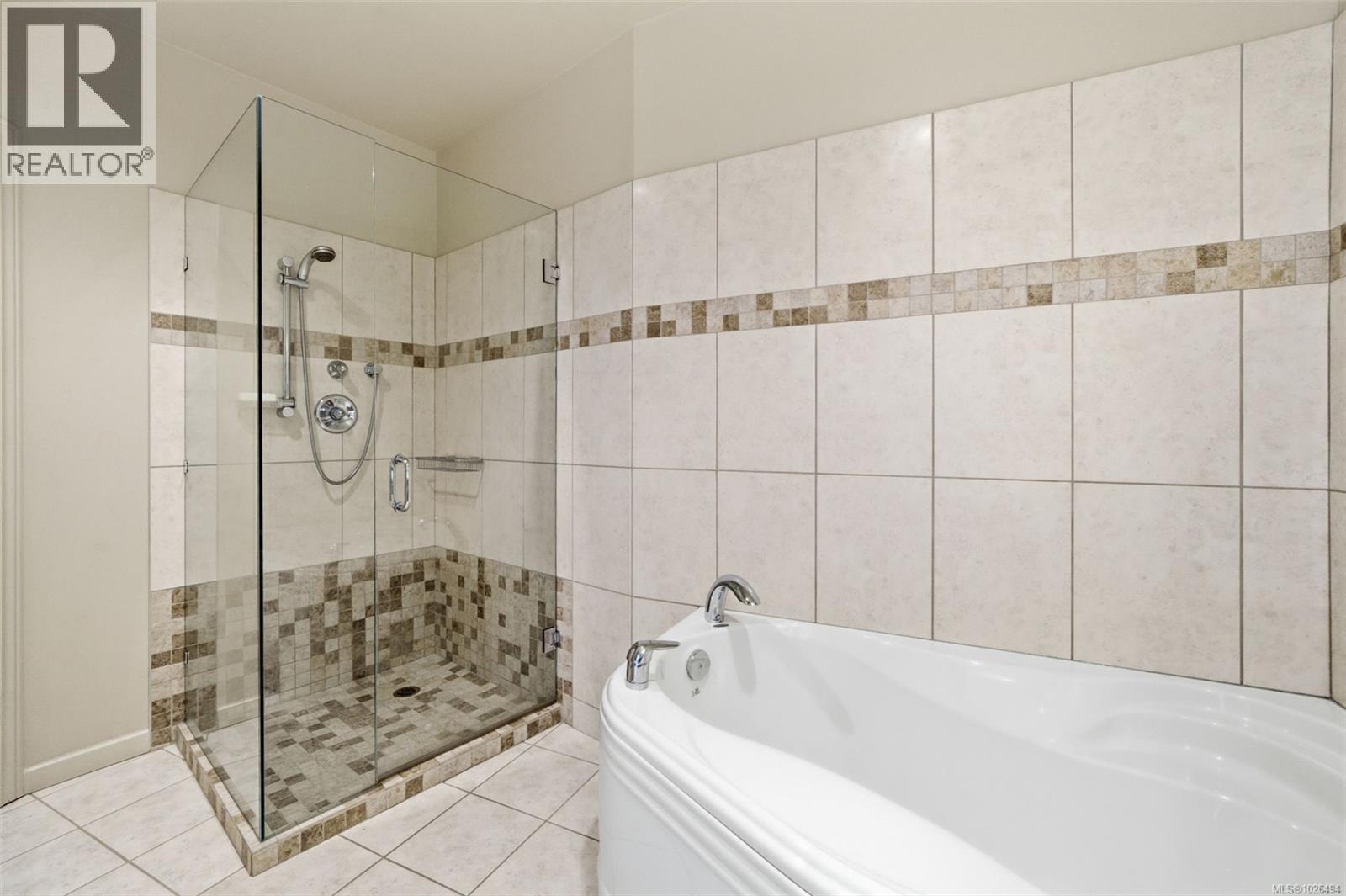 609 827 Fairfield Rd, Victoria, British Columbia  V8V 5B2 - Photo 27 - 1026494