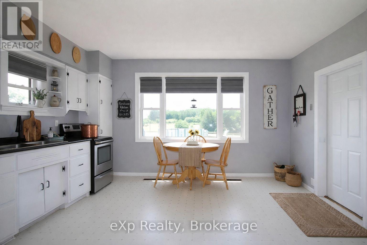 125 Lake Drive, West Grey, Ontario  N0C 1H0 - Photo 3 - X13022734