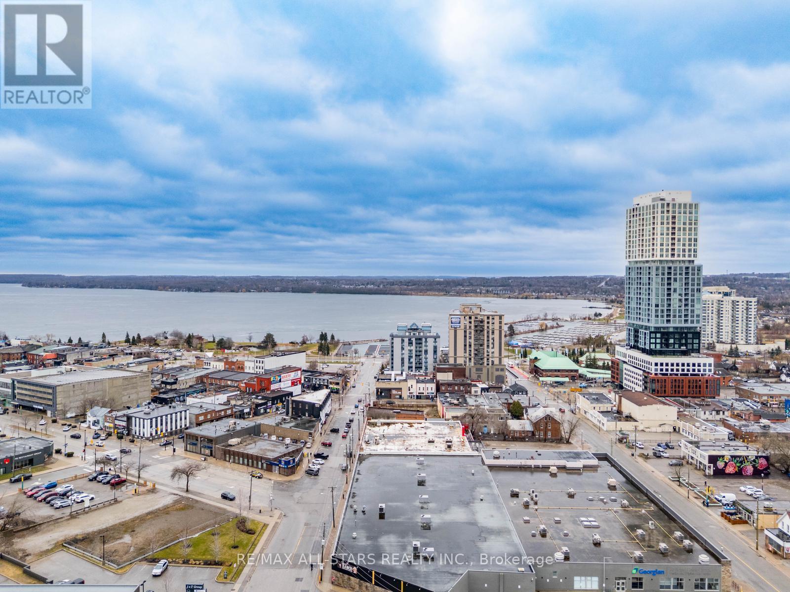 98 Bayfield Street, Barrie, Ontario  L4M 3A8 - Photo 12 - S13022730