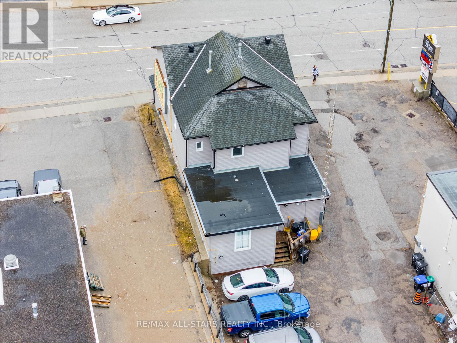 98 Bayfield Street, Barrie, Ontario  L4M 3A8 - Photo 17 - S13022730