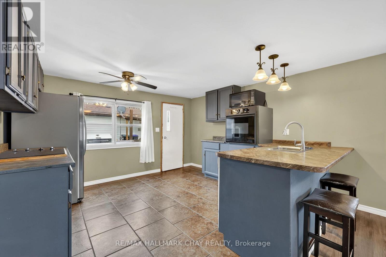 4125 Elaine Street, Severn, Ontario  L3V 0V1 - Photo 8 - S13022790