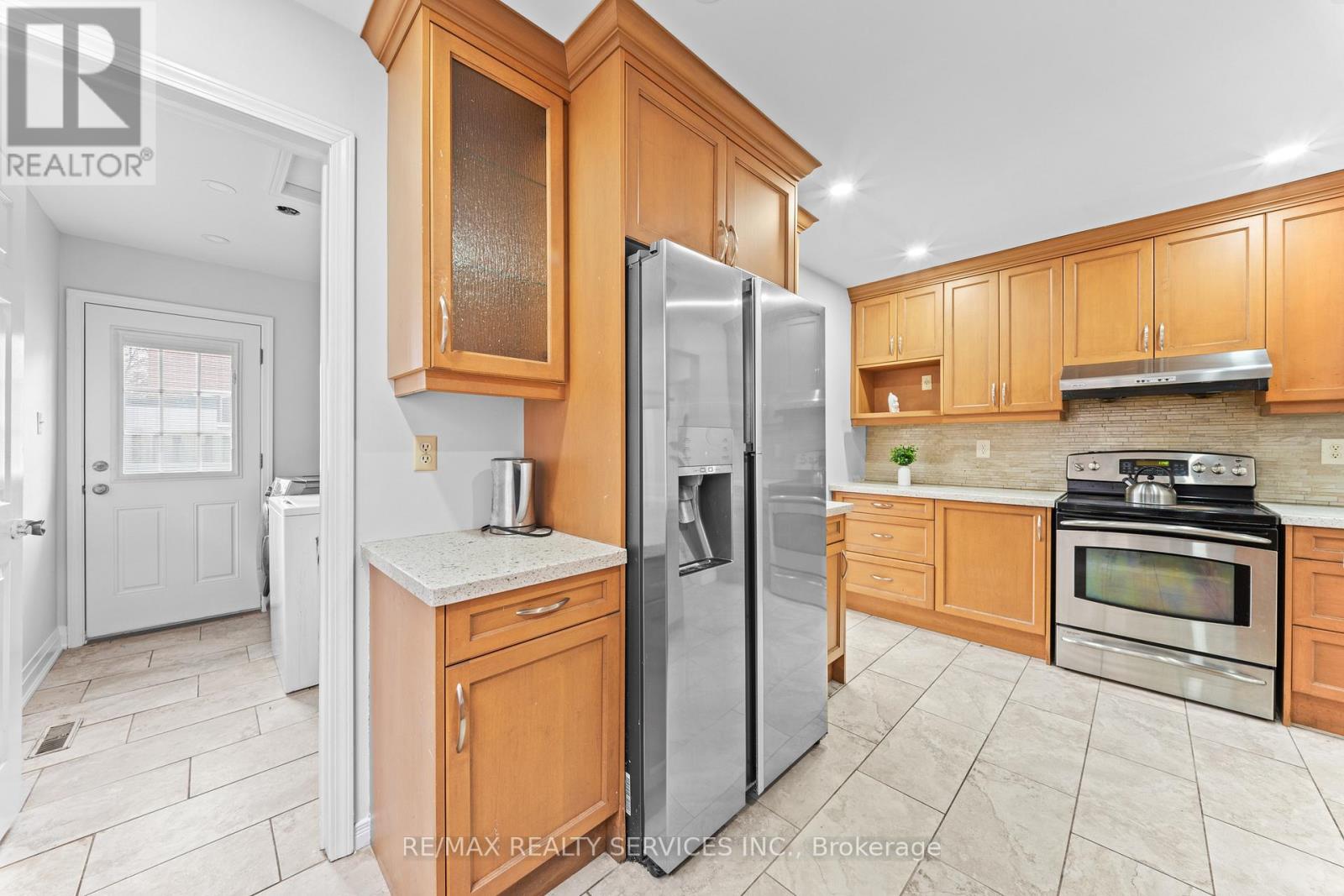 41 Tanager Square, Brampton, Ontario  L6Z 1X1 - Photo 14 - W13022740