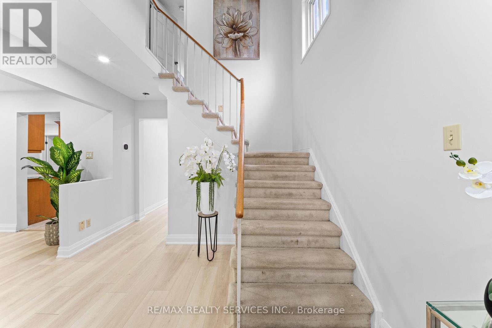 41 Tanager Square, Brampton, Ontario  L6Z 1X1 - Photo 5 - W13022740