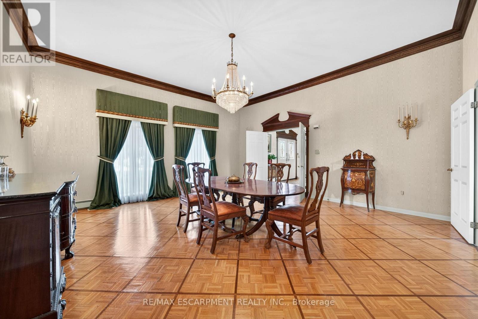 213 Stone Church Road W, Hamilton, Ontario  L9B 1A2 - Photo 10 - X13022810