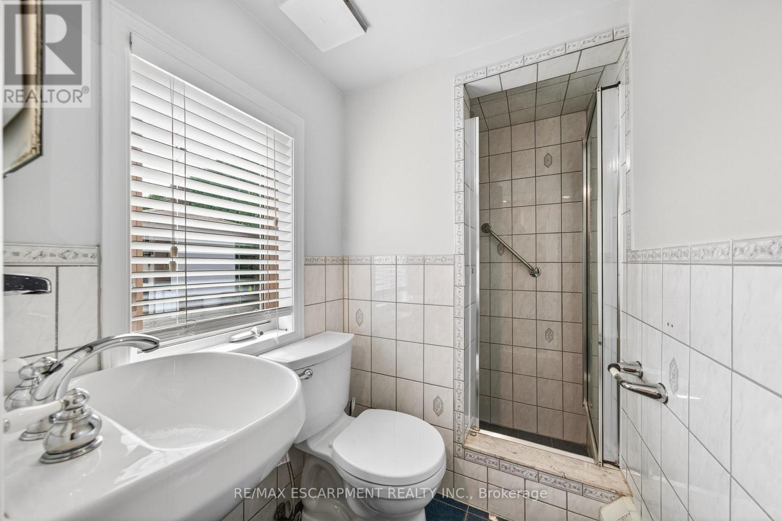 213 Stone Church Road W, Hamilton, Ontario  L9B 1A2 - Photo 18 - X13022810