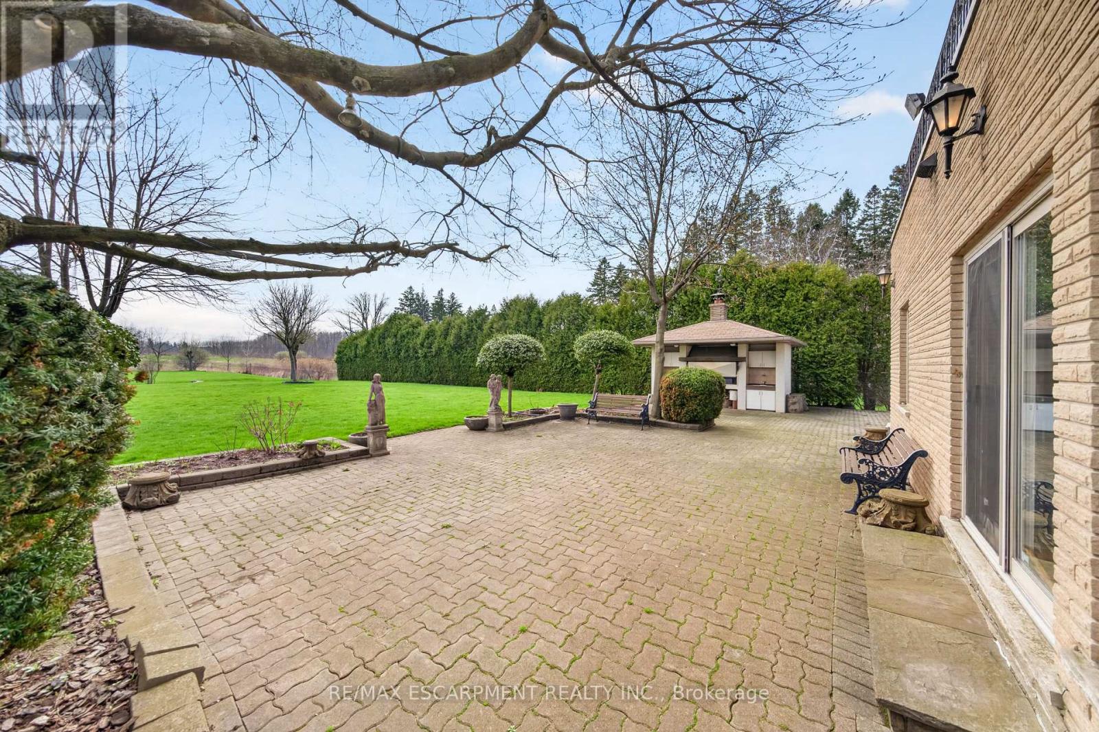 213 Stone Church Road W, Hamilton, Ontario  L9B 1A2 - Photo 37 - X13022810