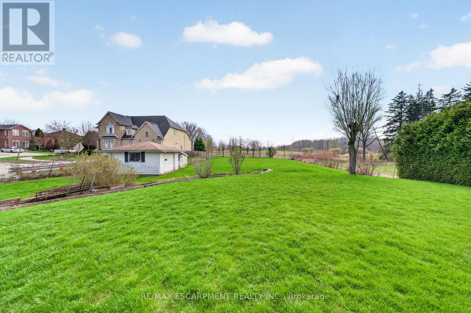 213 Stone Church Road W, Hamilton, Ontario  L9B 1A2 - Photo 41 - X13022810