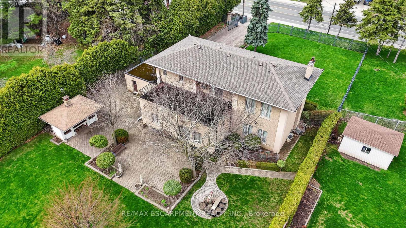 213 Stone Church Road W, Hamilton, Ontario  L9B 1A2 - Photo 42 - X13022810