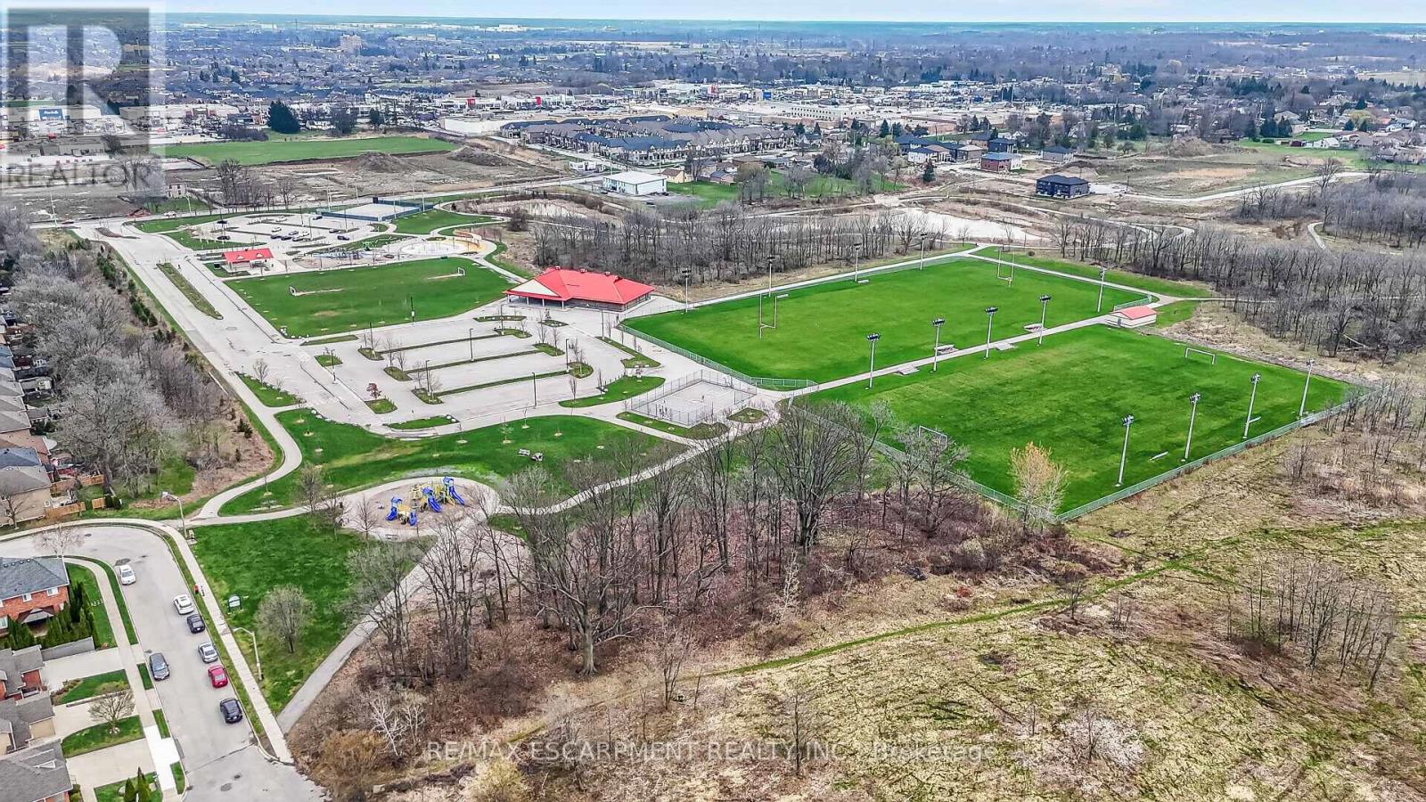 213 Stone Church Road W, Hamilton, Ontario  L9B 1A2 - Photo 47 - X13022810