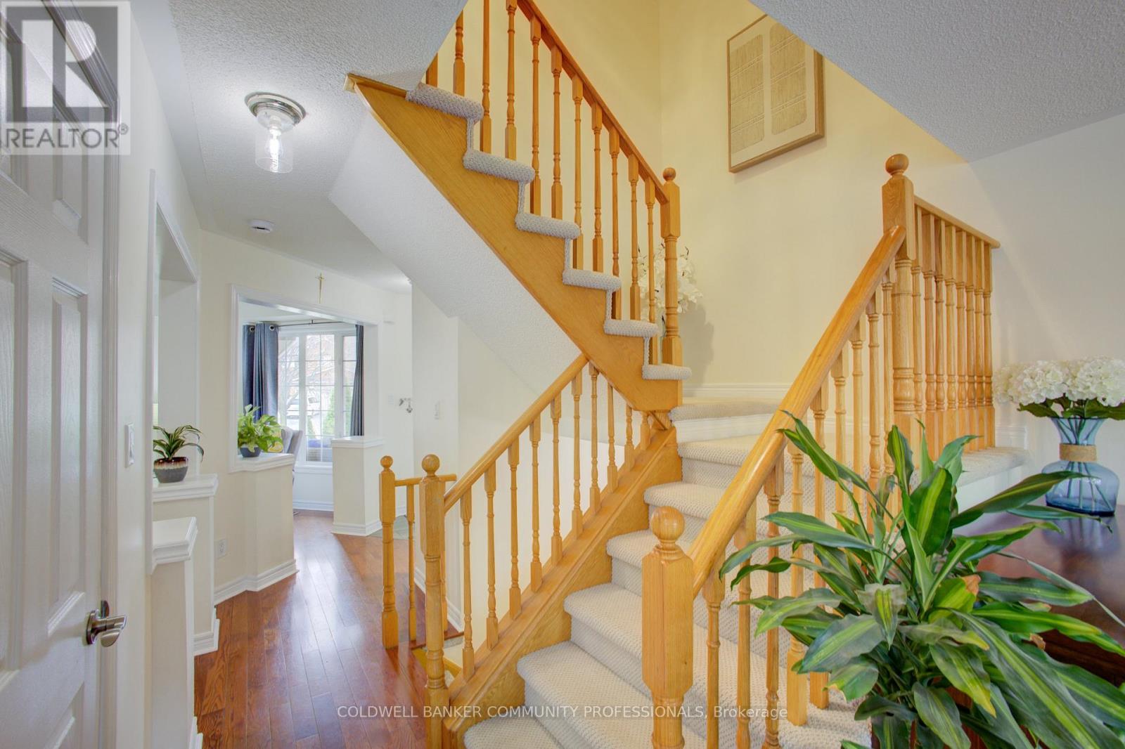 32 Mcclure Court, Halton Hills, Ontario  L7G 5X6 - Photo 17 - W13022146