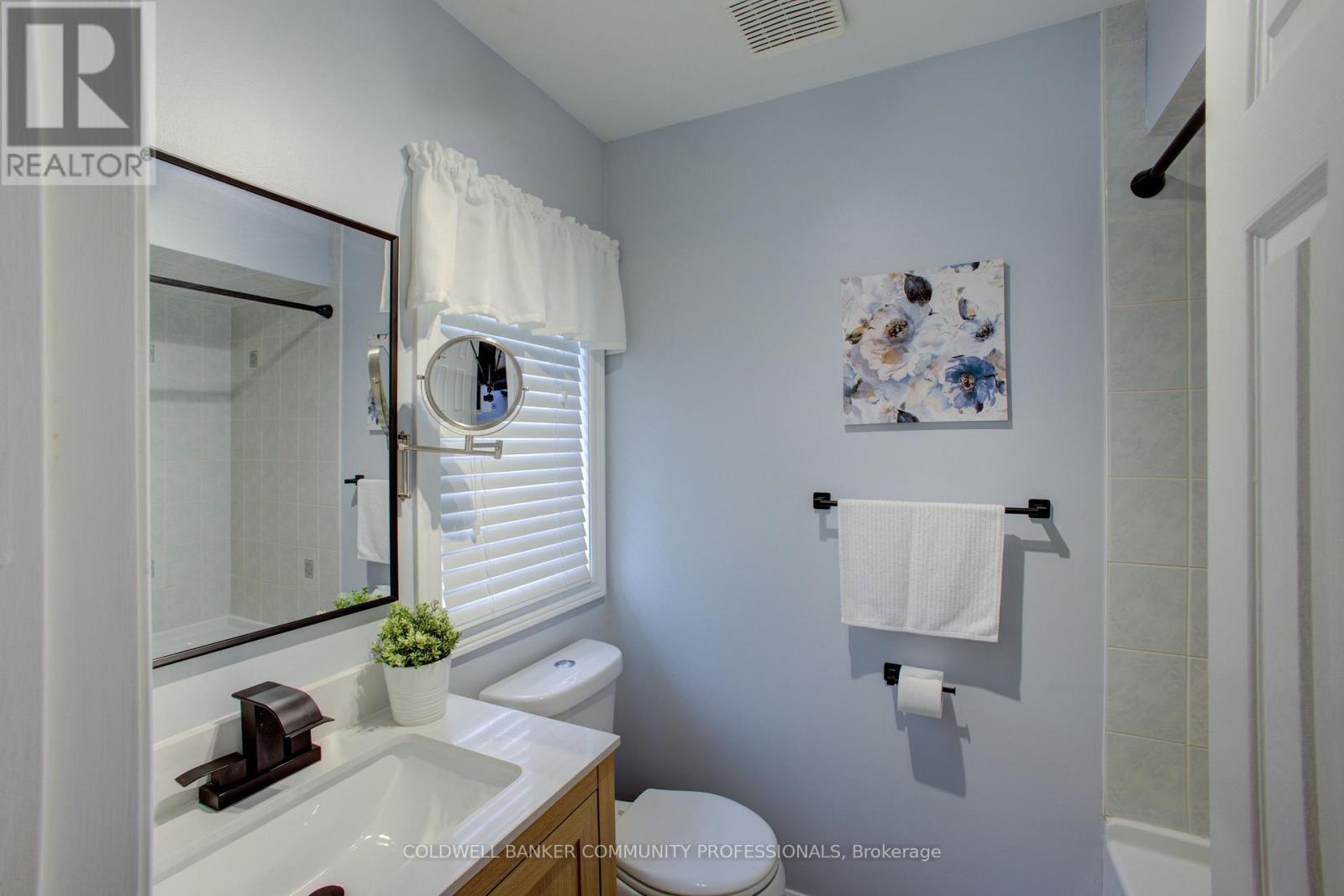 32 Mcclure Court, Halton Hills, Ontario  L7G 5X6 - Photo 30 - W13022146